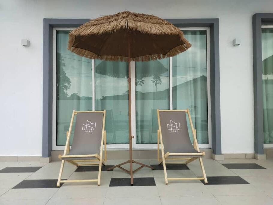 Evening/Night De Ville-50Pax Private Pool Bbq Ipoh Exterior foto